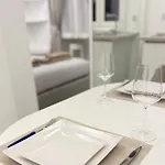 Apartamento San Barnaba Boutique - Duomo & Policlinico Milão